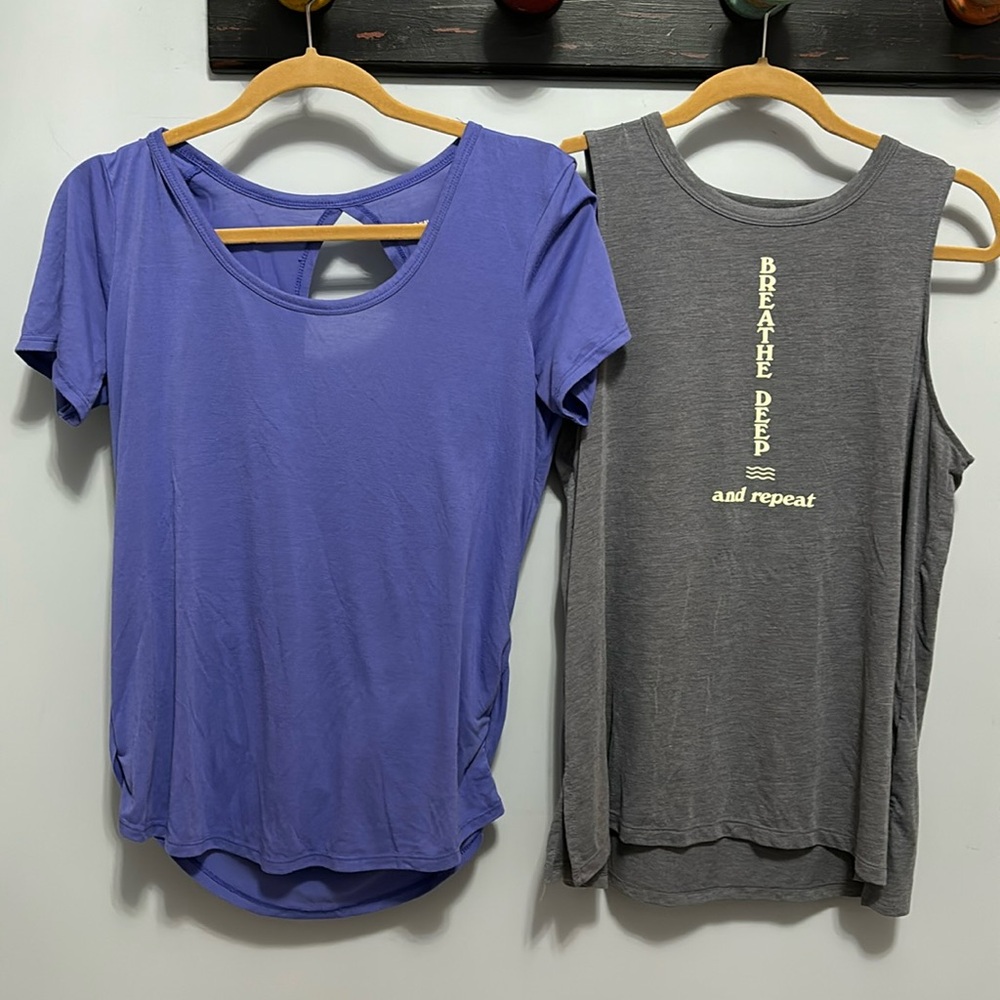 Old Navy active medium go dry workout tops. Breathe deep gray. Purple open back